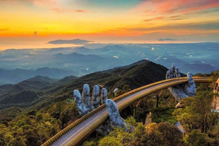 MAGICAL VIETNAM - WINTER
DA NANG (3N)→HANOI (1N)→HA LONG BAY (1N)→HANOI (1N)